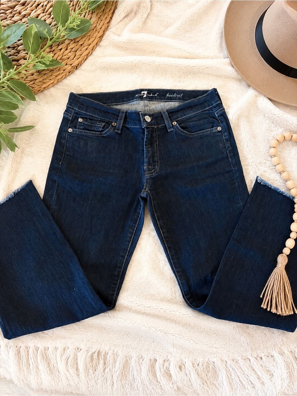 7 For All Mankind Bootcut Jeans | Dark Wash | Frayed Hem | Size 28